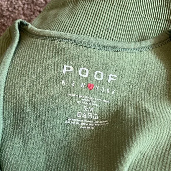 Jade green ribbed vneck tank top - Picture 3 of 3